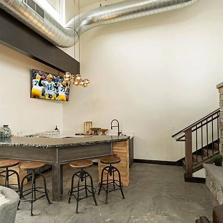 Brand New Upscale Home- Best Location! Whitefish Buitenkant foto
