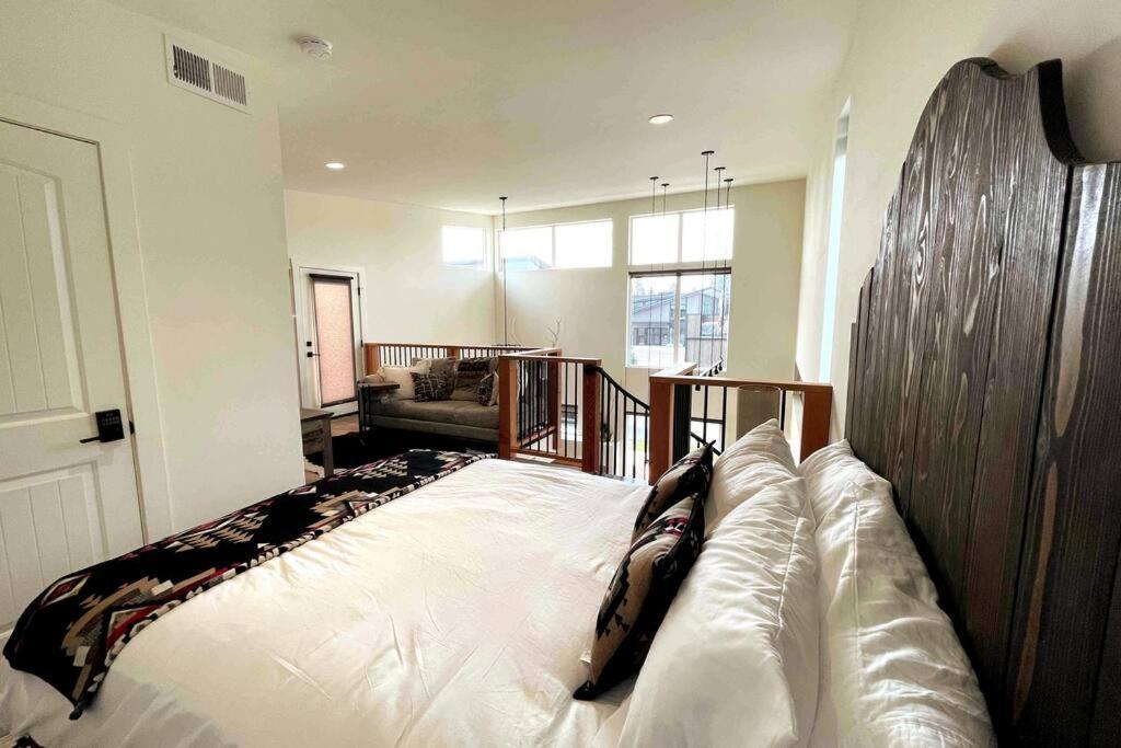 Brand New Upscale Home- Best Location! Whitefish Buitenkant foto