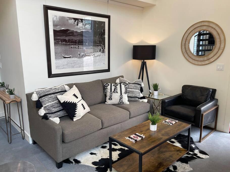 Brand New Upscale Home- Best Location! Whitefish Buitenkant foto