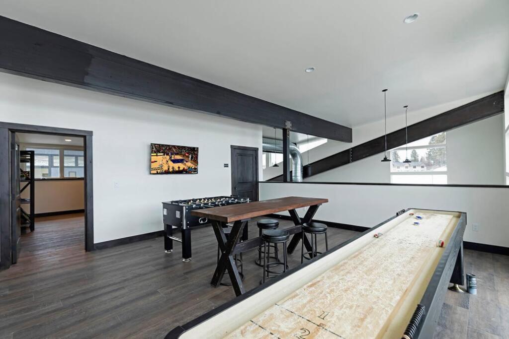 Brand New Upscale Home- Best Location! Whitefish Buitenkant foto