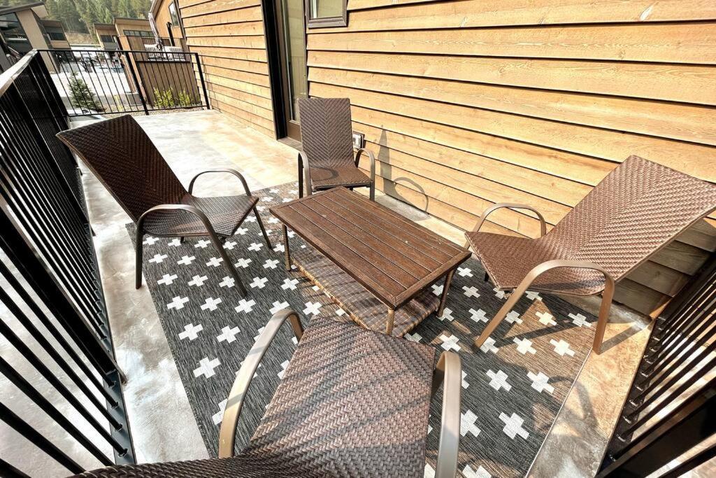 Brand New Upscale Home- Best Location! Whitefish Buitenkant foto